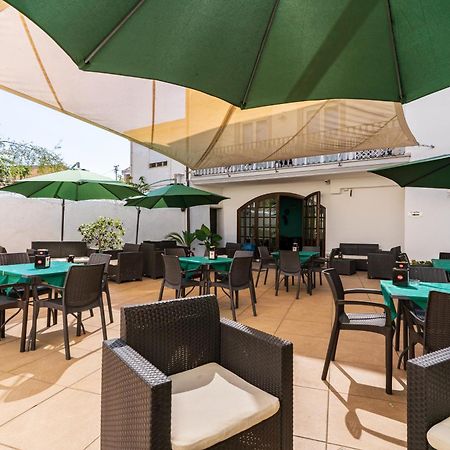 Albergo Residenziale La Corte ตอร์โตลี ภายนอก รูปภาพ