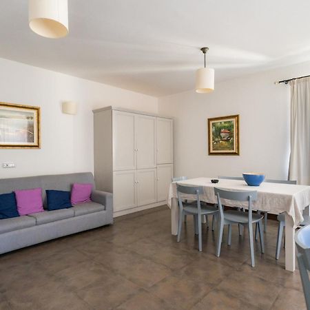 Albergo Residenziale La Corte ตอร์โตลี ภายนอก รูปภาพ