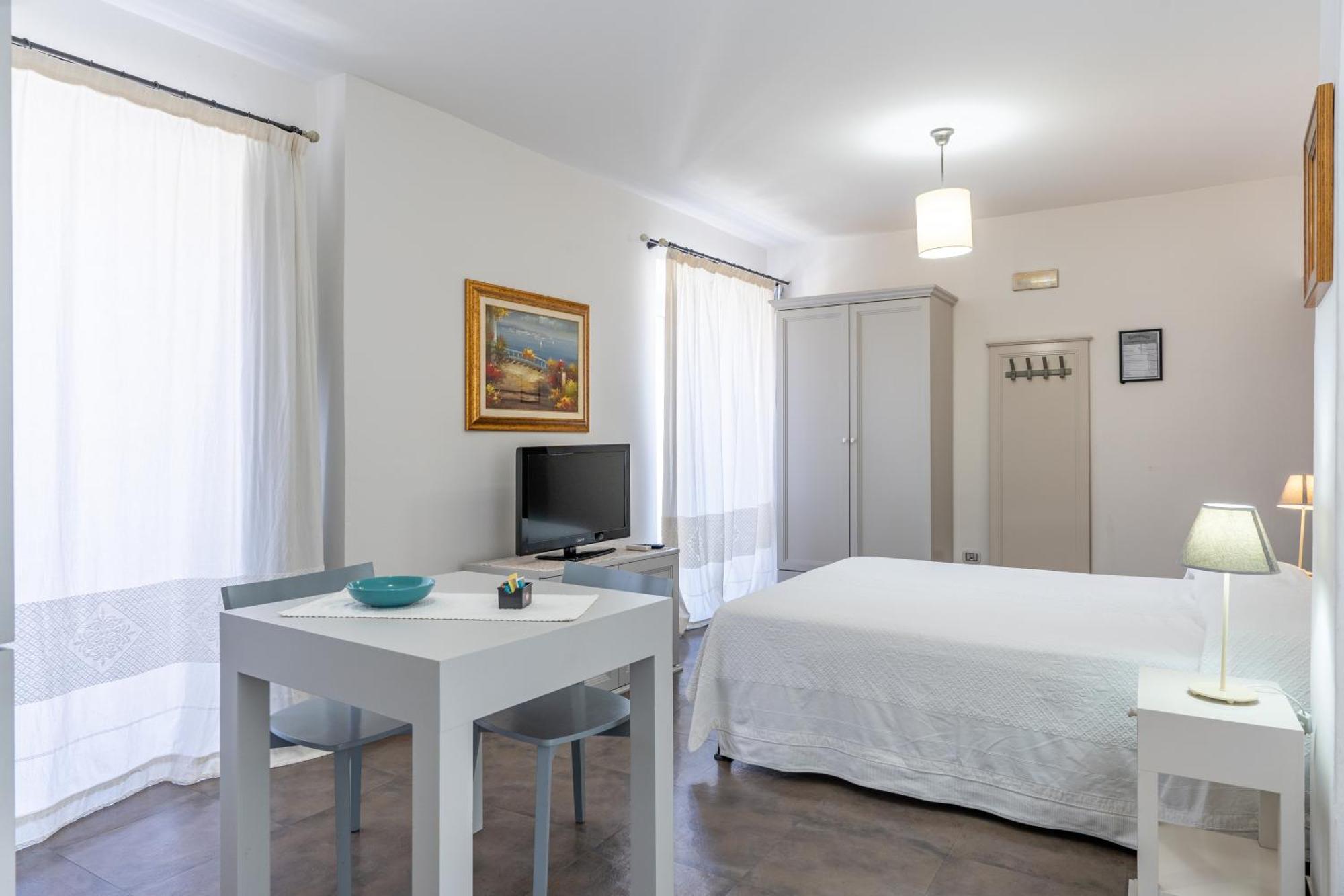 Albergo Residenziale La Corte ตอร์โตลี ภายนอก รูปภาพ