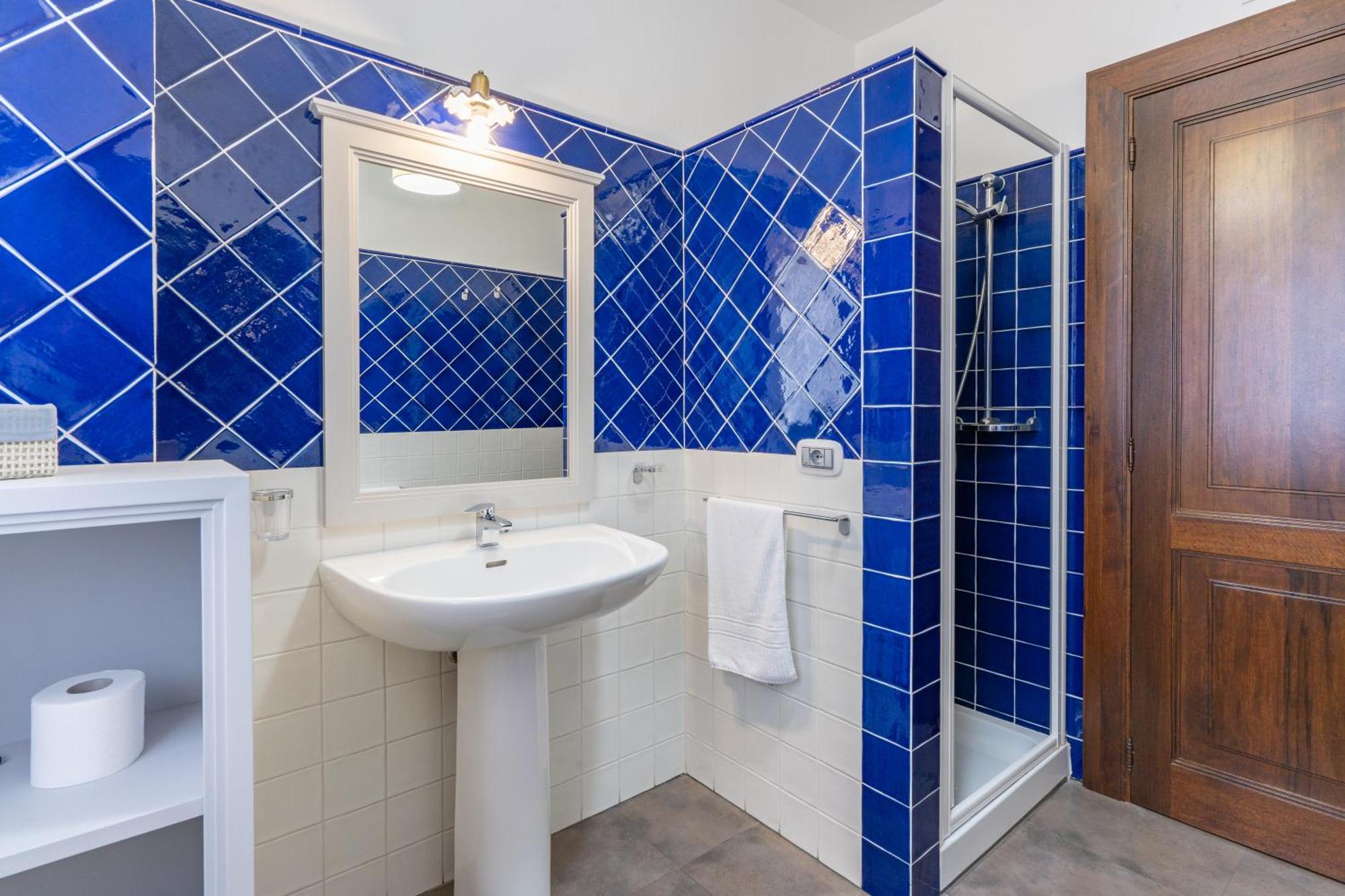 Albergo Residenziale La Corte ตอร์โตลี ภายนอก รูปภาพ
