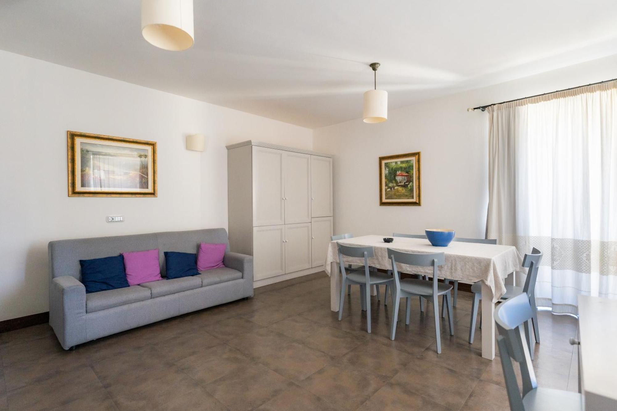 Albergo Residenziale La Corte ตอร์โตลี ภายนอก รูปภาพ